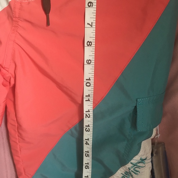 HURLEY BOARD SHORTS SIZE 3 *28” Waist* - Picture 4 of 8